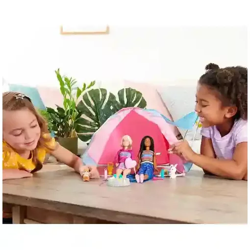Mattel Barbie kempingezés babákkal és sátorral