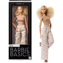 Mattel Barbie Basics Signature Model Collector divatbaba 07 arany mintás fehér nadrágban