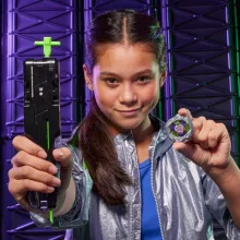 Hasbro Beyblade X Victory Grip kilövő Saber Samurai 2-70L pörgettyűvel