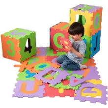 Big Steps 36 darabos számos és betűs habszivacs puzzle játszószőnyeg cipzáros táskában