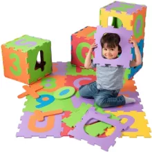Big Steps 36 darabos számos és betűs habszivacs puzzle játszószőnyeg cipzáros táskában