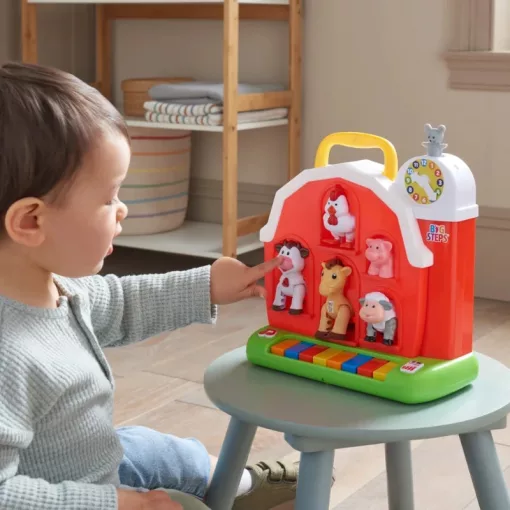 Big Steps zenélő farmház állatfigurákkal és zongorával