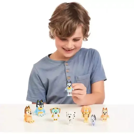 Bluey - Bluey családja és barátai 8db-os figuraszett