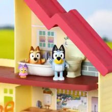 Bluey - Interaktív családi ház figurákkal, fénnyel és hanggal