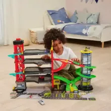 Dickie Toys óriás 4 emeletes parkolóház járművekkel, lifttel, fénnyel és hanggal