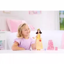 Mattel Disney A szépség és a szörnyeteg: 2 az 1-ben Belle divatbaba ruhával
