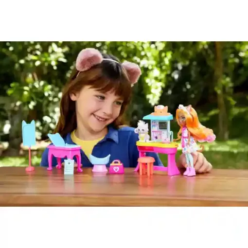 Mattel Enchantimals Dr. Carlin Cat baba állatorvosi rendelője cicákkal