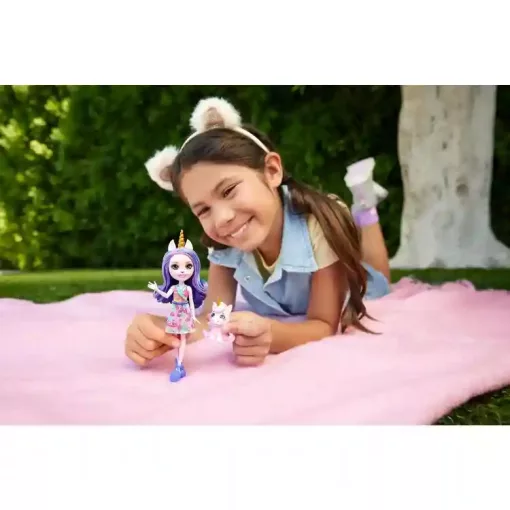 Mattel Enchantimals Ulia Unicorn baba Pacifica unikornis figurával