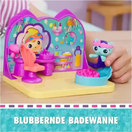 Gabi babaháza: Gabi wellness fürdője Szirénke figurával