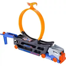 Mattel Hot Wheels hurokpálya ugratóval kamionon