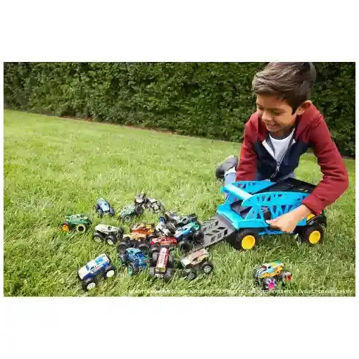 Mattel Hot Wheels Monster Trucks szállító kamion 3db autóval