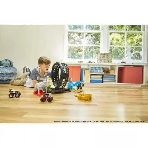 Mattel Hot Wheels Monster Trucks hurok kihívás játékszett 8db autóval
