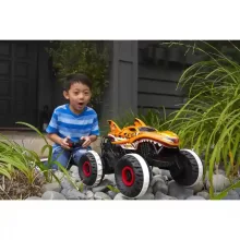 Mattel Hot Wheels távirányítós RC Monster Trucks Tiger Shark terepautó