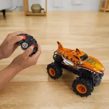 Mattel Hot Wheels Tiger Shark távirányítós RC Monster Trucks autó 20cm