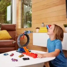 Mattel Hot Wheels denevérhurok pályakészlet kisautóval