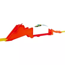 Mattel Hot Wheels szuper ugratópálya kisautóval