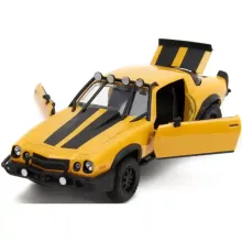 Jada Toys - Transformers: 1977 Chevrolet Camaro Bumblebee fém játékautó 22cm emblémával