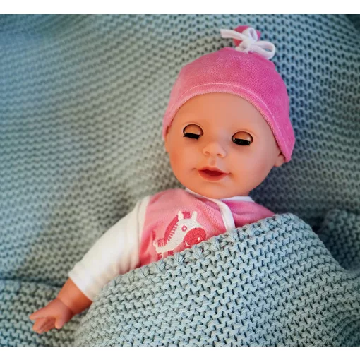 Simba Toys Laura - Beszélő interaktív lány baba cumisüveggel 38cm