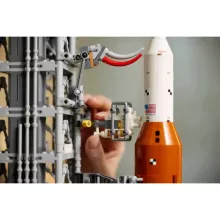 Lego Icons 10341 NASA Artemis űrkilövő rendszer