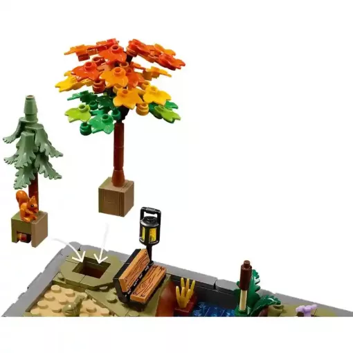 Lego Icons 11372 Őszi kert házikóval