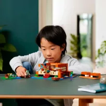 LEGO® Minecraft® 21256 A békaház