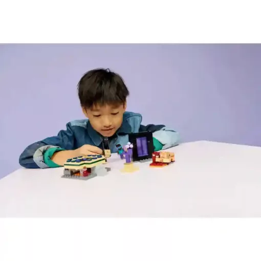 Lego Minecraft 21584 Utazás az Alvilág kapujához és a Végportálhoz