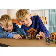 LEGO® Minecraft 21596 Idézőtámadás a faluban