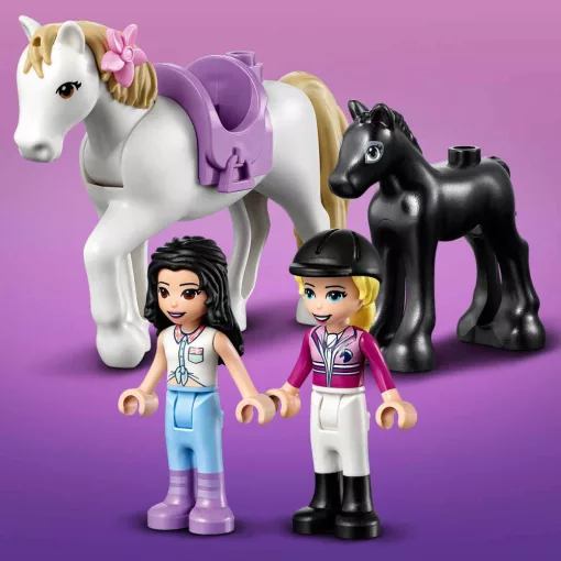 Lego Friends 41441 Lovasiskola és lószállító