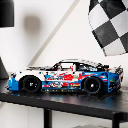 Lego Technic 42153 NASCAR® Next Gen Chevrolet Camaro ZL1 versenyautó