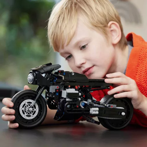 Lego Technic 42155 Batman: Batcycle™ motor