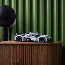 Lego Technic 42156 PEUGEOT 9X8 24H Le Mans Hybrid Hypercar autó
