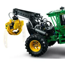 Lego Technic 42157 John Deere 948L-II Skidder erdészeti rönkvontató