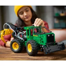 Lego Technic 42157 John Deere 948L-II Skidder erdészeti rönkvontató
