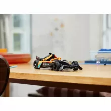 Lego Technic 42169 NEOM McLaren Formula E hátrahúzós versenyautó