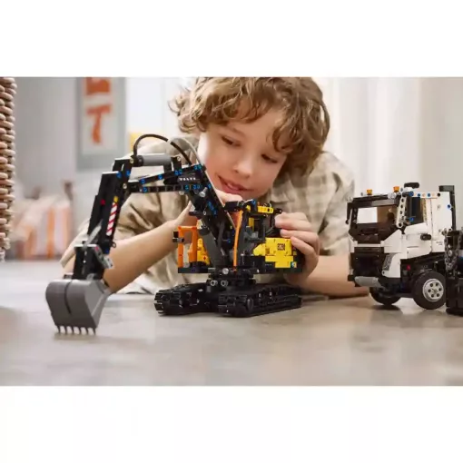 Lego Technic 42175 Volvo FMX teherautó és EC230 elektromos markoló