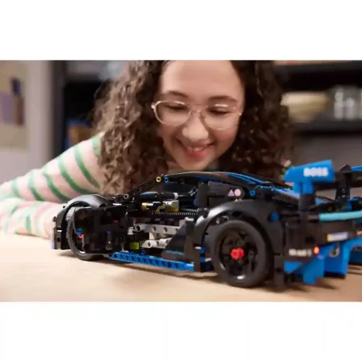 Lego Technic 42176 Porsche GT4 e-Performance versenyautó