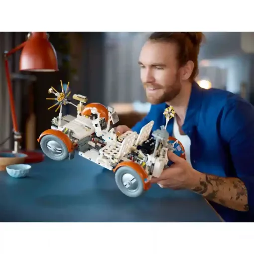 Lego Technic 42182 NASA Apollo holdjáró jármű