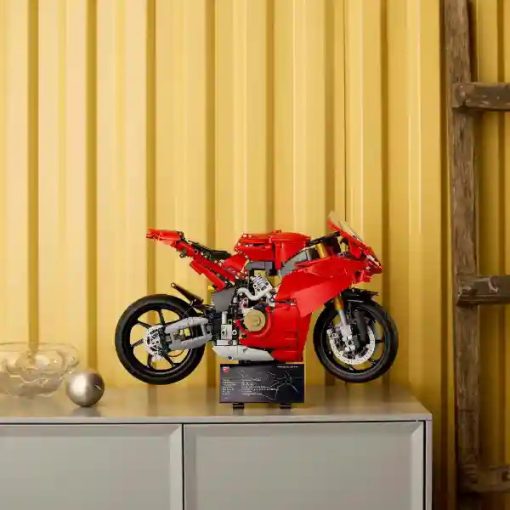Lego Technic 42202 Ducati Panigale V4 S motorkerékpár