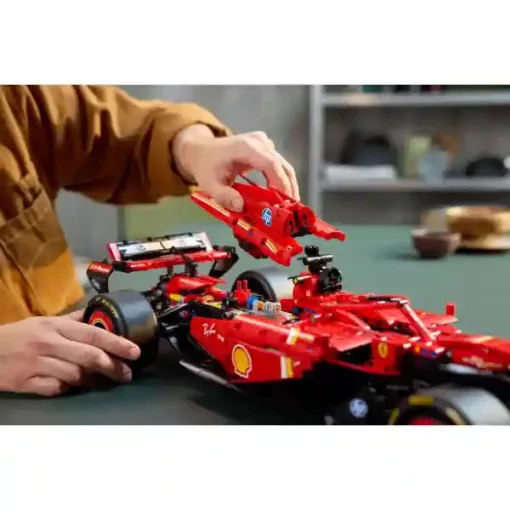 Lego Technic 42207 Ferrari SF-24 Formula 1 versenyautó