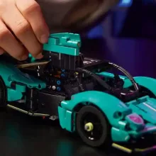 Lego Technic 42208 Aston Martin Valkyrie sportautó