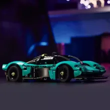 Lego Technic 42208 Aston Martin Valkyrie sportautó