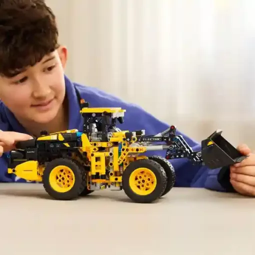 Lego Technic 42209 Volvo L120 Electric kerekes rakodógép