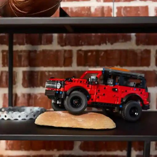Lego Technic 42213 Ford Bronco® SUV terepjáró