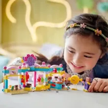 Lego Friends 42649 Heartlake City édességbolt