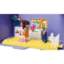 LEGO Friends 42697 Kreatív, bőröndalakú babaház