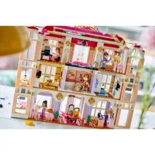 LEGO Friends 42704 Heartlake City Grand Hotel