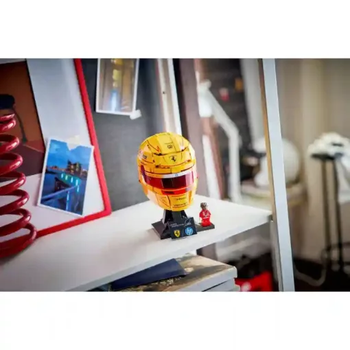Lego 43022 Scuderia Ferrari HP Lewis Hamilton sisakja