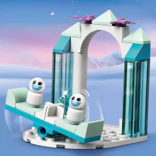 Lego Disney 43194 Jégvarázs: Anna és Elza Jégvarázs országa