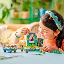 Lego Disney 43239 Encanto: Mirabel képkerete és ékszerdoboza