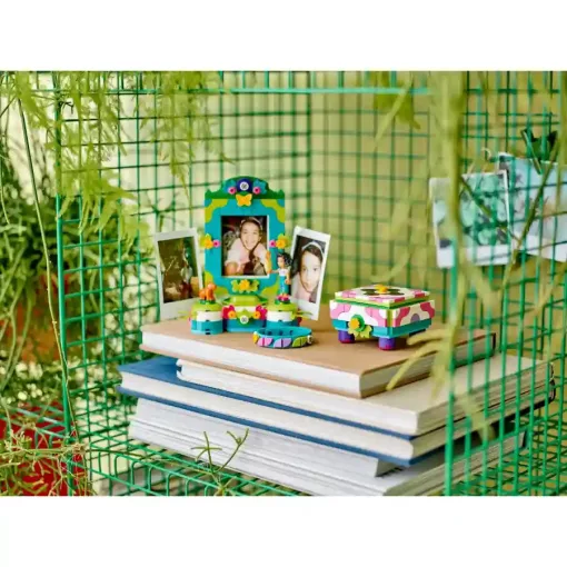 Lego Disney 43239 Encanto: Mirabel képkerete és ékszerdoboza
